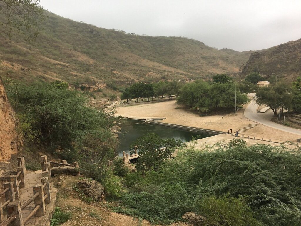 Ayn Razat dhofar