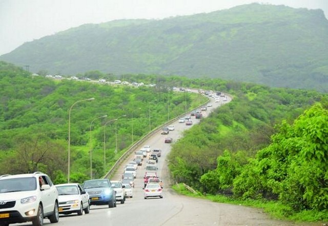 السياحة في جبل اتين صلالة